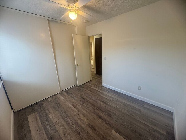 Building Photo - 7955 Deer Lake Dr