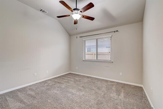 Building Photo - 124 Lasino Dr