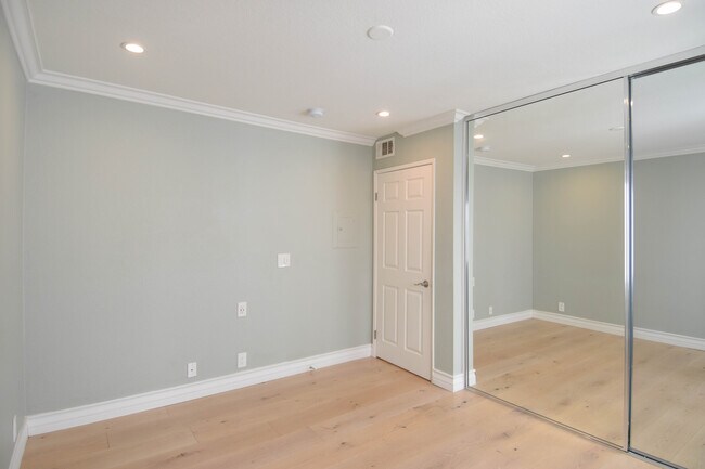 Building Photo - 12530 Venice Blvd.