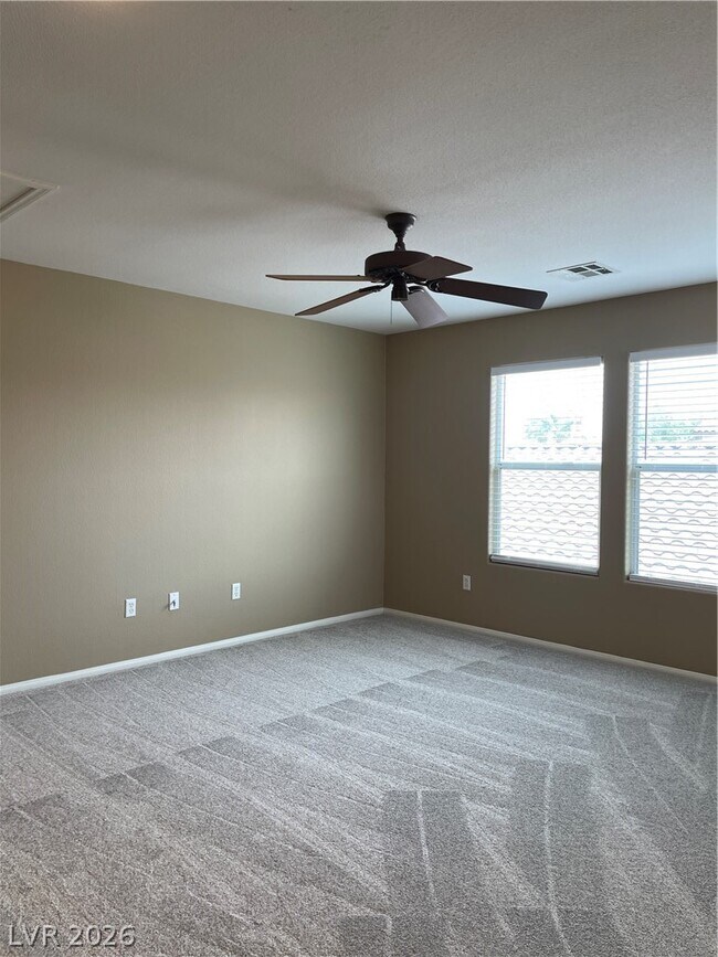 Building Photo - 3590 Laguna Veneta Ave