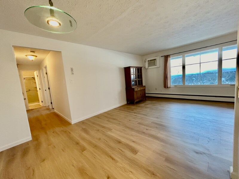 Building Photo - 5011 Nob Hill Dr