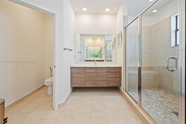 Building Photo - 16060 NW 89th Ct