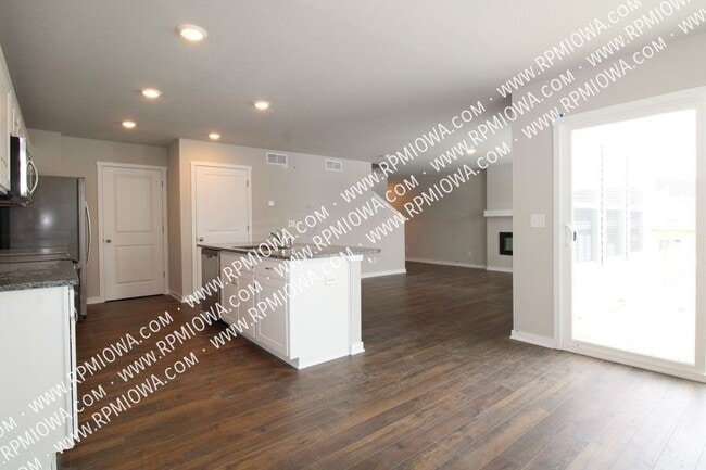 Building Photo - 3009 NW 29th St