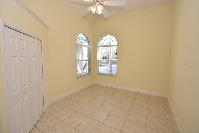 Building Photo - 17 Oasis Cir