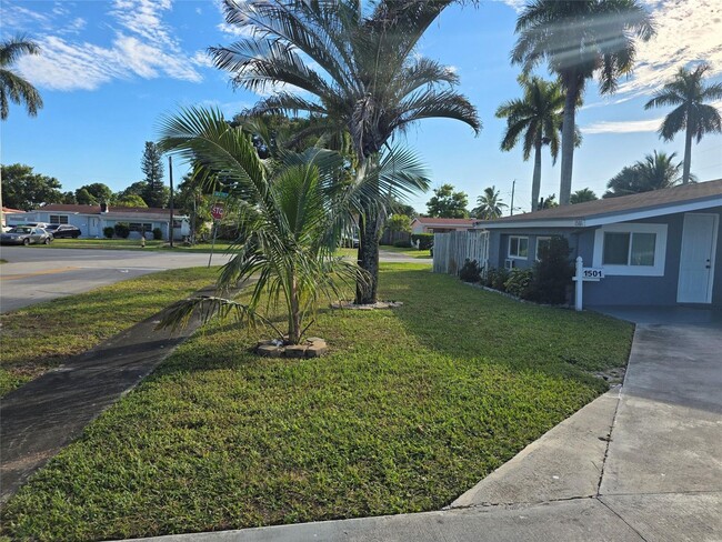 Building Photo - 1501 NW 62nd Terrace