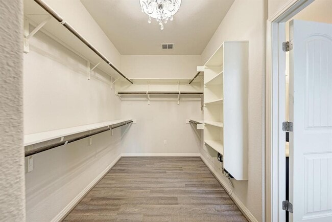 Building Photo - 146 Rock Cliff Ct