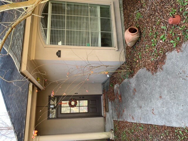 Building Photo - 9542 Summer Pointe Ave