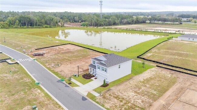 Building Photo - 5212 SW 40th Cir