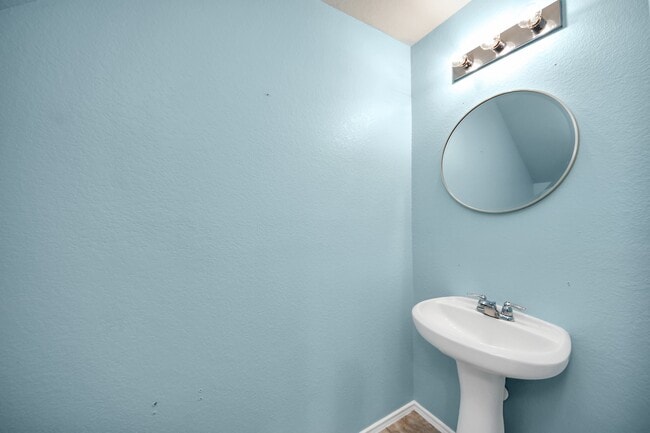 Building Photo - 12102 Helvick Cres Ave