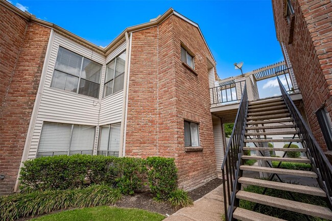 Building Photo - 10176 Oakberry St
