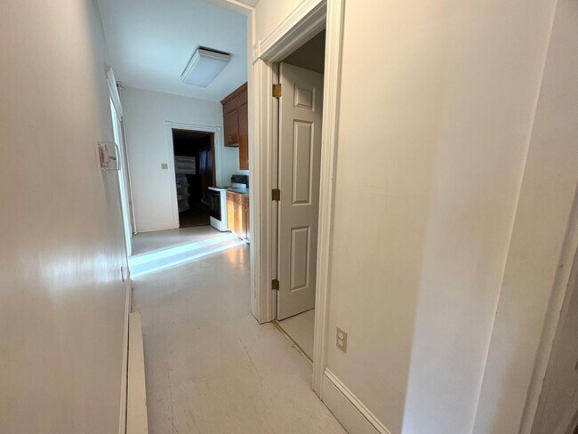 Building Photo - 1 Brown St