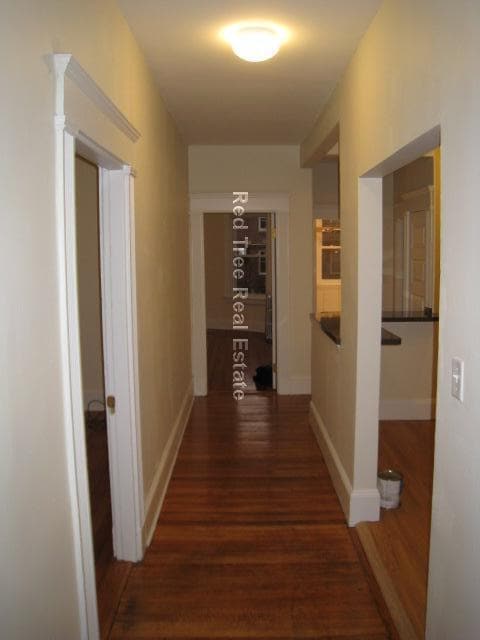 Building Photo - 1589 Beacon St