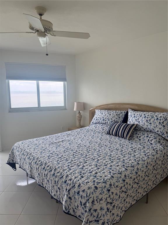 Building Photo - 775 John Ringling Blvd