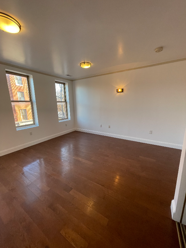 Building Photo - 1425 W Baltimore St