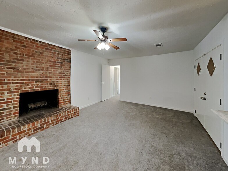 Building Photo - 4906 Wolverton Dr