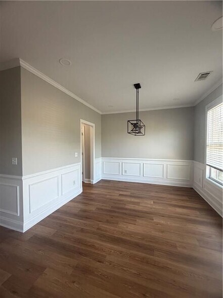 Building Photo - 6035 Bayrose Cir