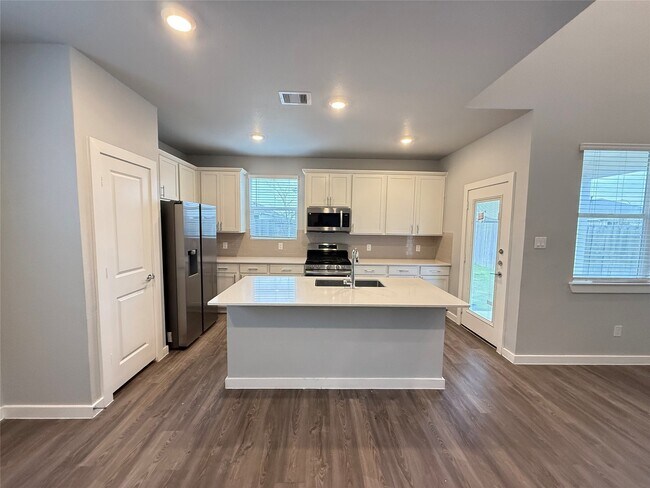 Building Photo - 5251 Endurance Wy