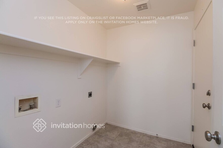 Building Photo - 30459 Maple Chase Dr