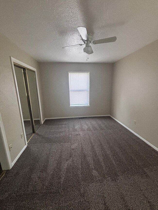 Building Photo - West Norman Duplex