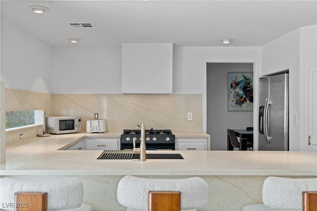 Building Photo - 2829 Via Florentine St