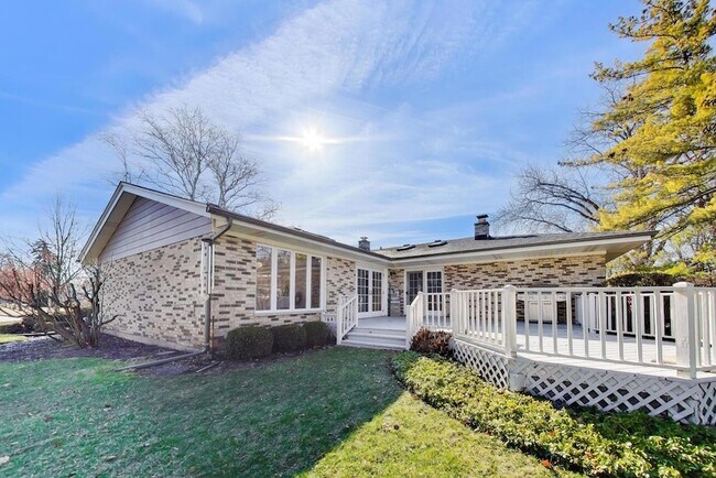 Building Photo - 2616 N Dryden Pl