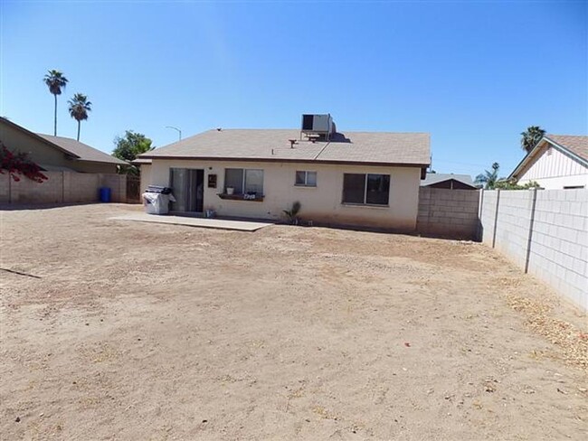 Building Photo - Country Club and Guadalupe home