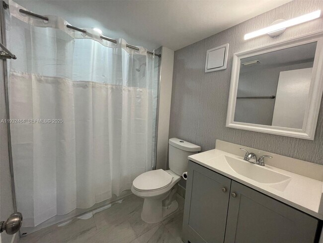 Building Photo - 7800 S Colony Cir