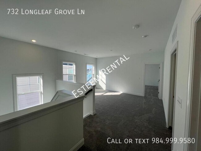 Building Photo - 732 Longleaf Grv Ln