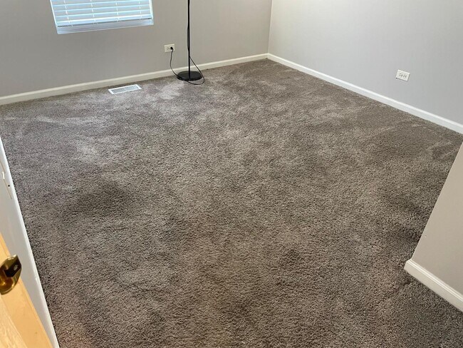 Building Photo - 416 Conservatory Ln