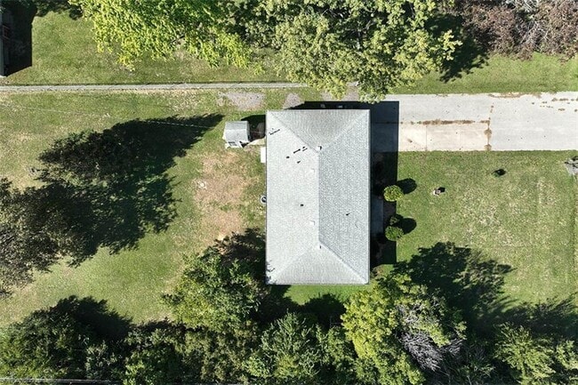 Building Photo - 11 Nolen Dr