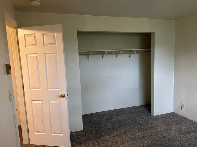 Building Photo - 776-778 W. Quinalt St.