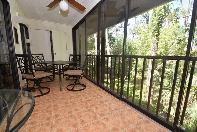 Building Photo - 1657 Brookhouse Cir