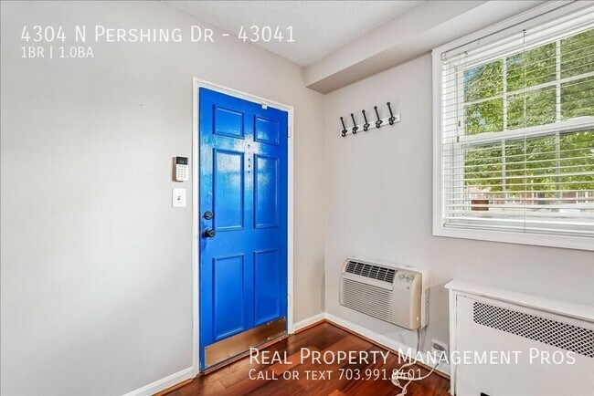 Building Photo - 4304 N Pershing Dr