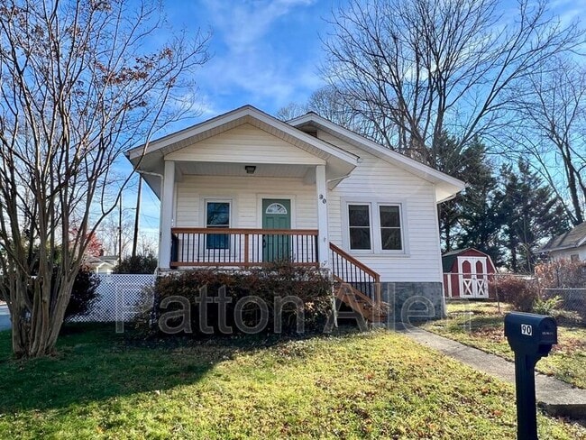 Primary Photo - 90 Fairfax Ave