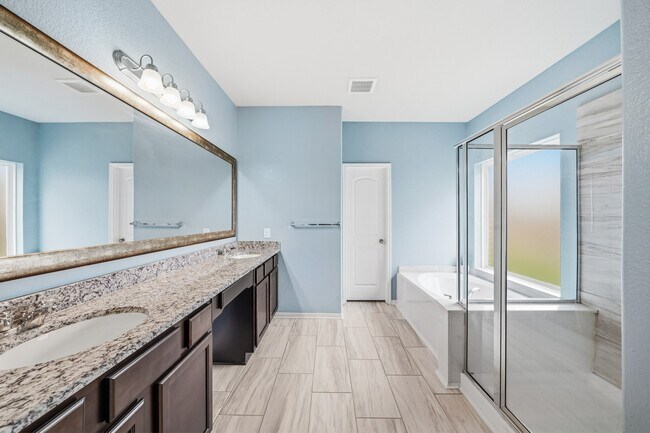 Building Photo - 4538 Buentello Dr