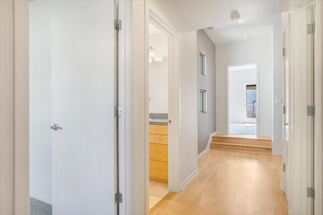 Building Photo - 3936 Silver Ave SE