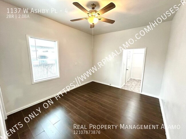 Building Photo - AVAILABLE NOW! 2 Bedroom /2 Bath Unit Avai...