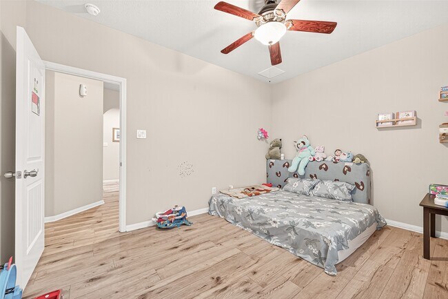 Building Photo - 20702 Sommerset Branch Ct