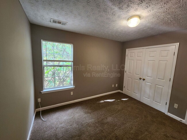 Building Photo - 4519 Swan Trce