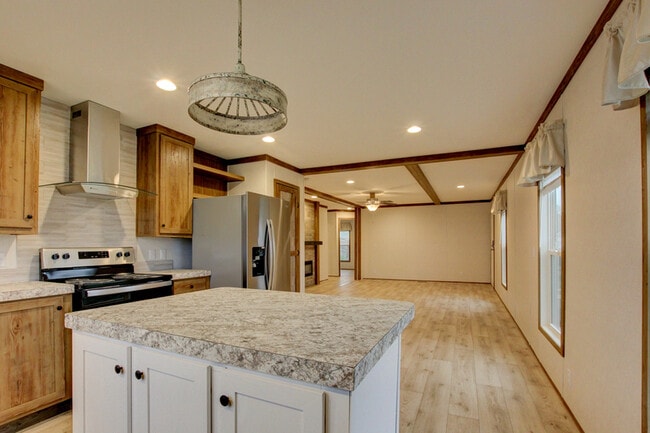 Building Photo - 295 Seays Rd