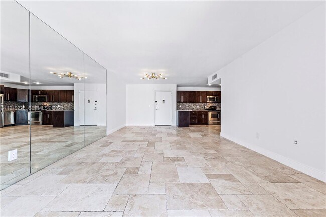 Building Photo - 3642 NE 171 St