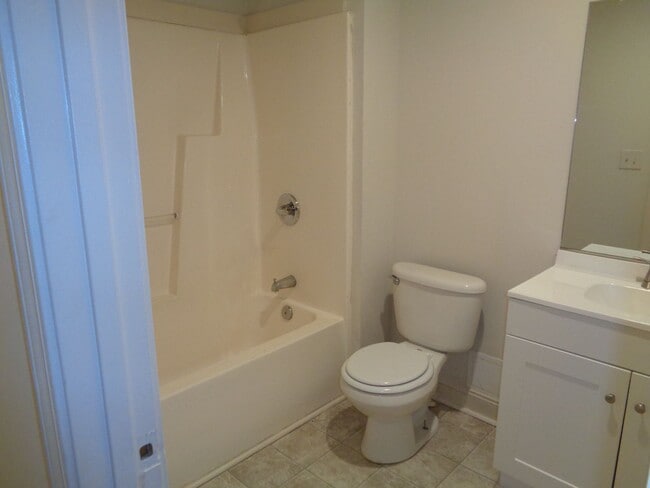 Building Photo - One Level House for Rent-Clemmonsville Rd....