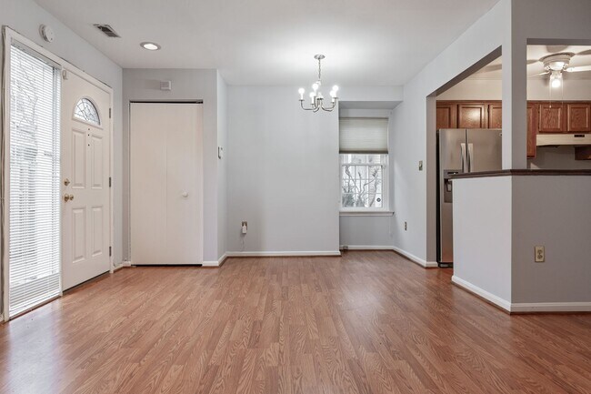 Building Photo - 48 Avonshire Ct