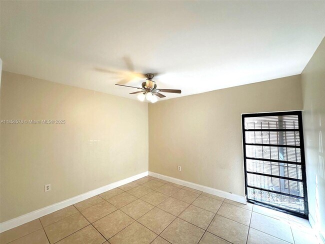 Building Photo - 6731 Kingsmoor Way
