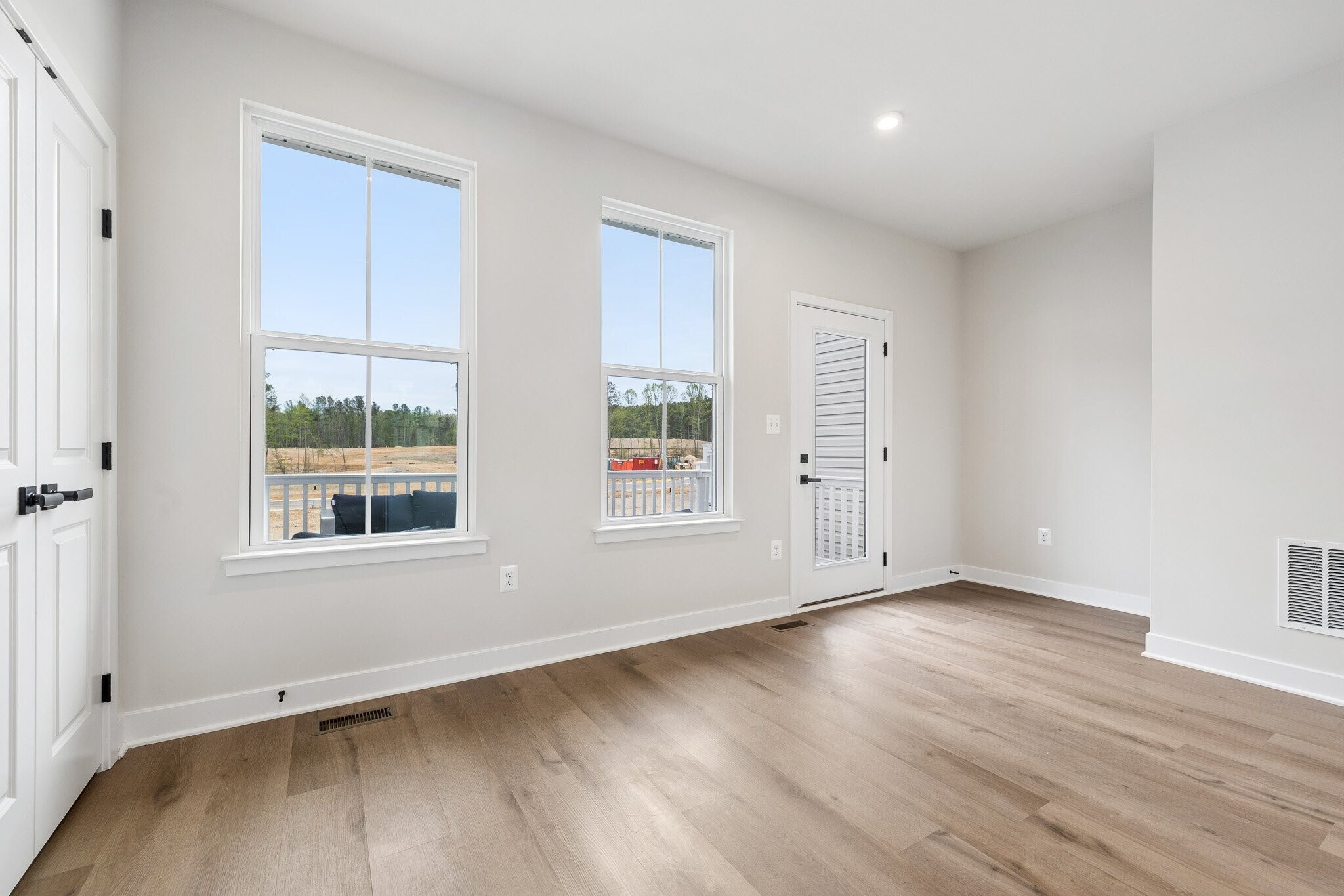 Building Photo - 473 Wild Poppy Dr