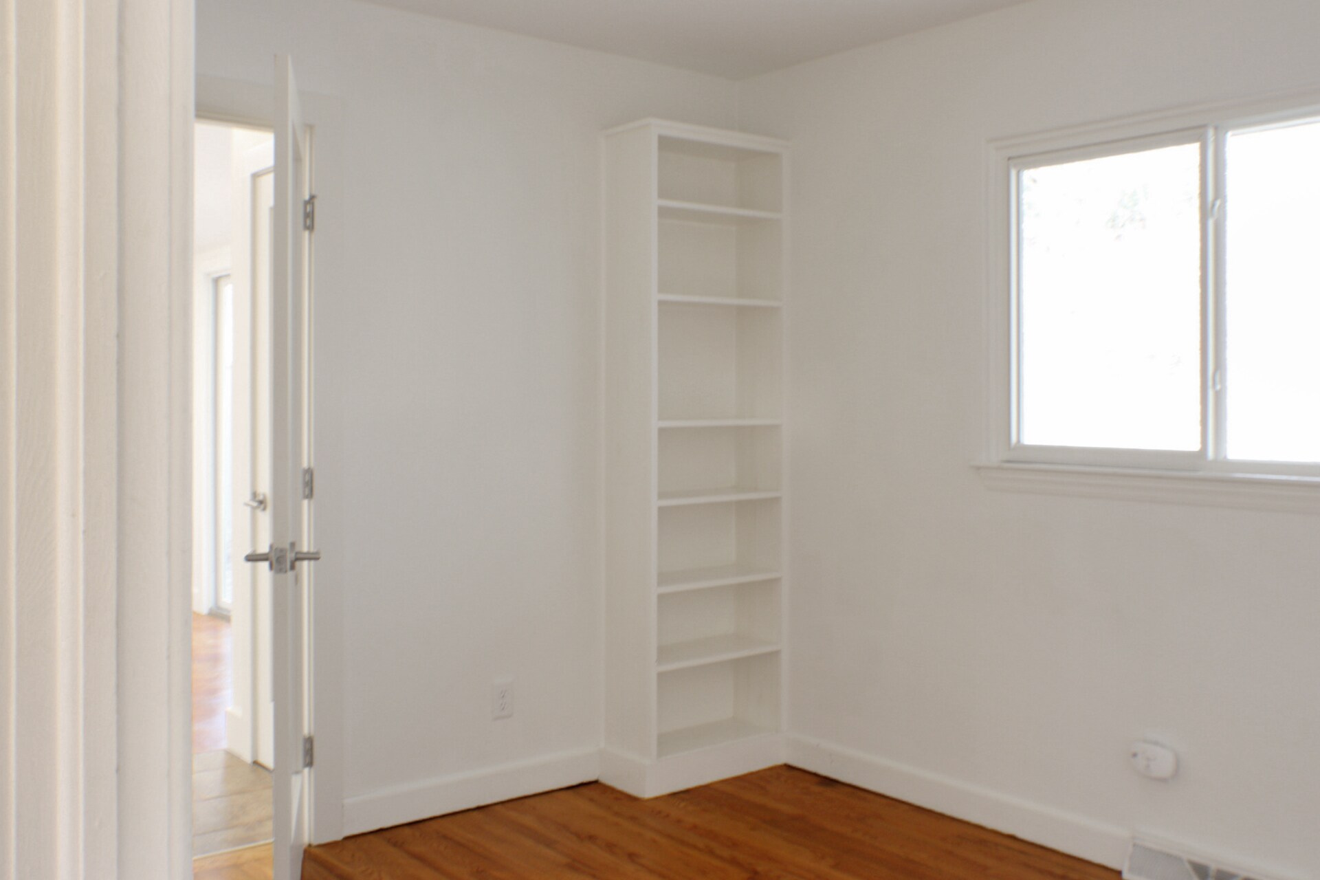 Building Photo - 21 Woodbury Rd