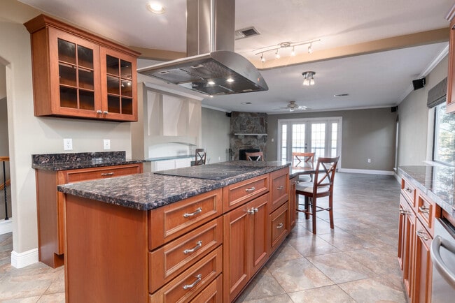 Building Photo - 202 Snug Harbour Dr