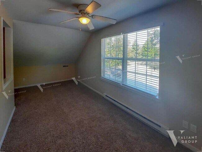 Building Photo - Spacious  5-Bedroom, 3-Bath Home in Midtown Springfield