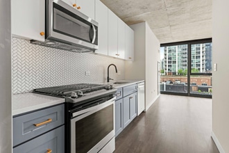 Building Photo - 145 W Huron St