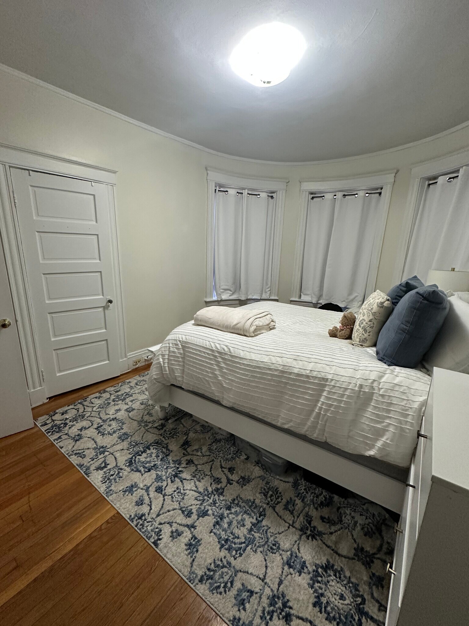 Building Photo - 165 Winthrop Rd